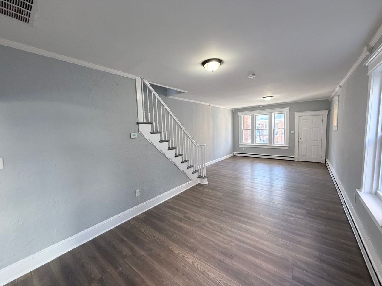 106 Virginia Ave - Photo 3 of 21