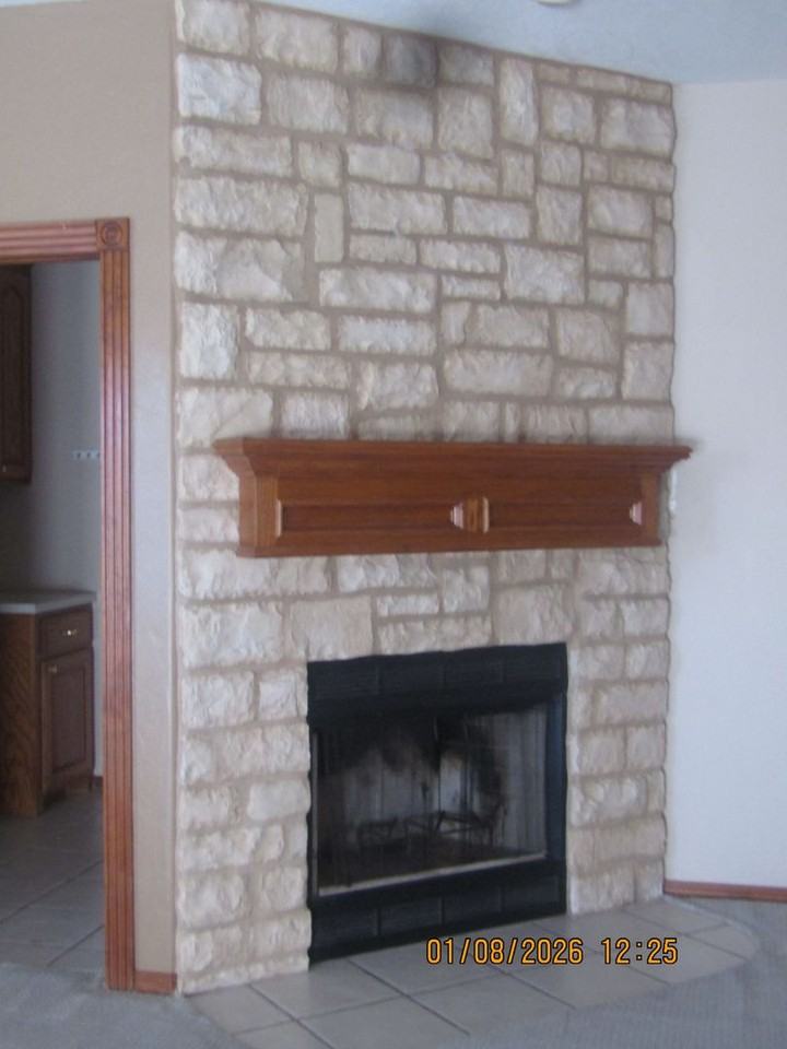 3711 Ne Bradford St - Photo 3 of 21