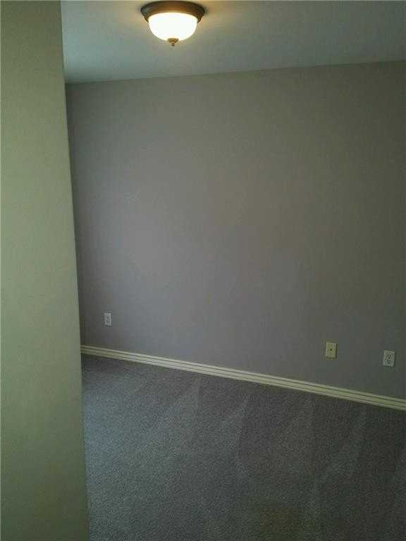 245 Graystone Cir - Photo 4 of 9