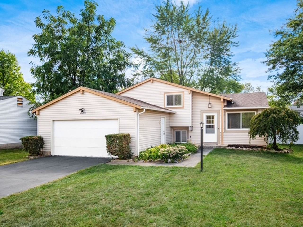 5639 Nike Dr - Photo 2 of 21