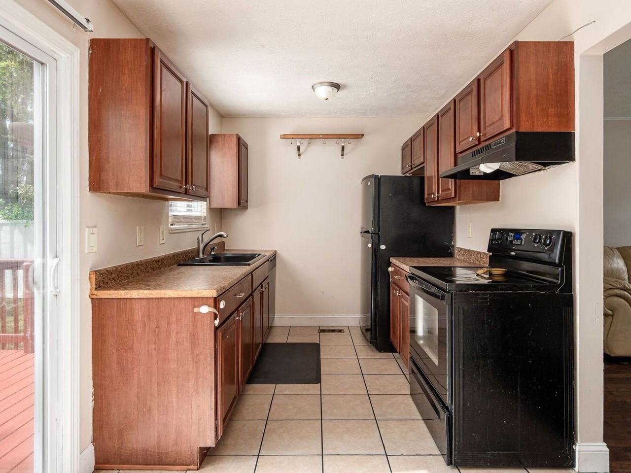 5639 Nike Dr - Photo 5 of 21