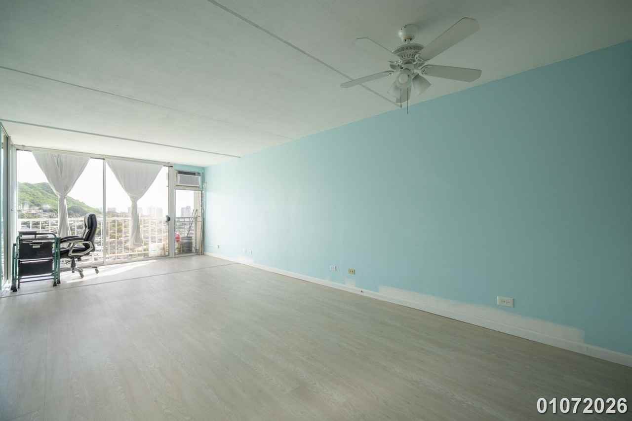 2029 Nuuanu Ave #1708 - Photo 5 of 20