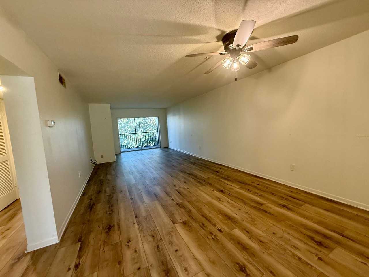 820 Virginia St #307 - Photo 7 of 20