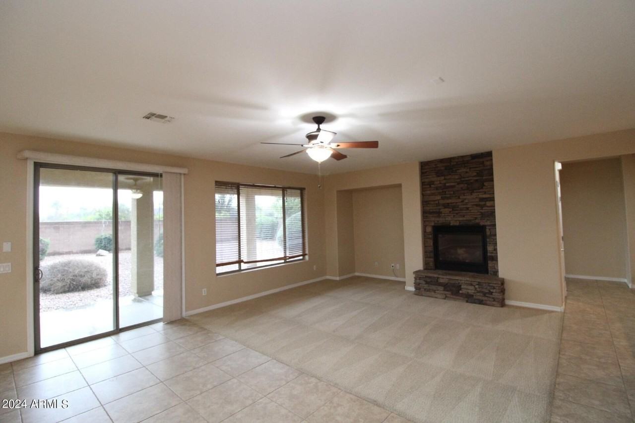 3951 E Ravenswood Dr - Photo 7 of 37