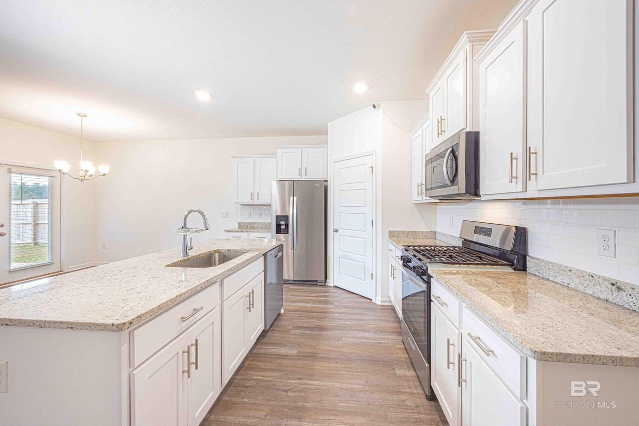 13766 Antler Hill Rd - Photo 4 of 18