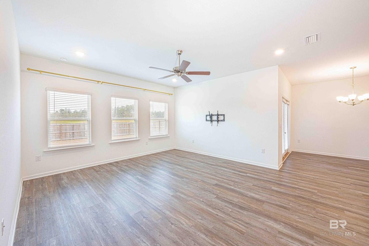 13766 Antler Hill Rd - Photo 5 of 18