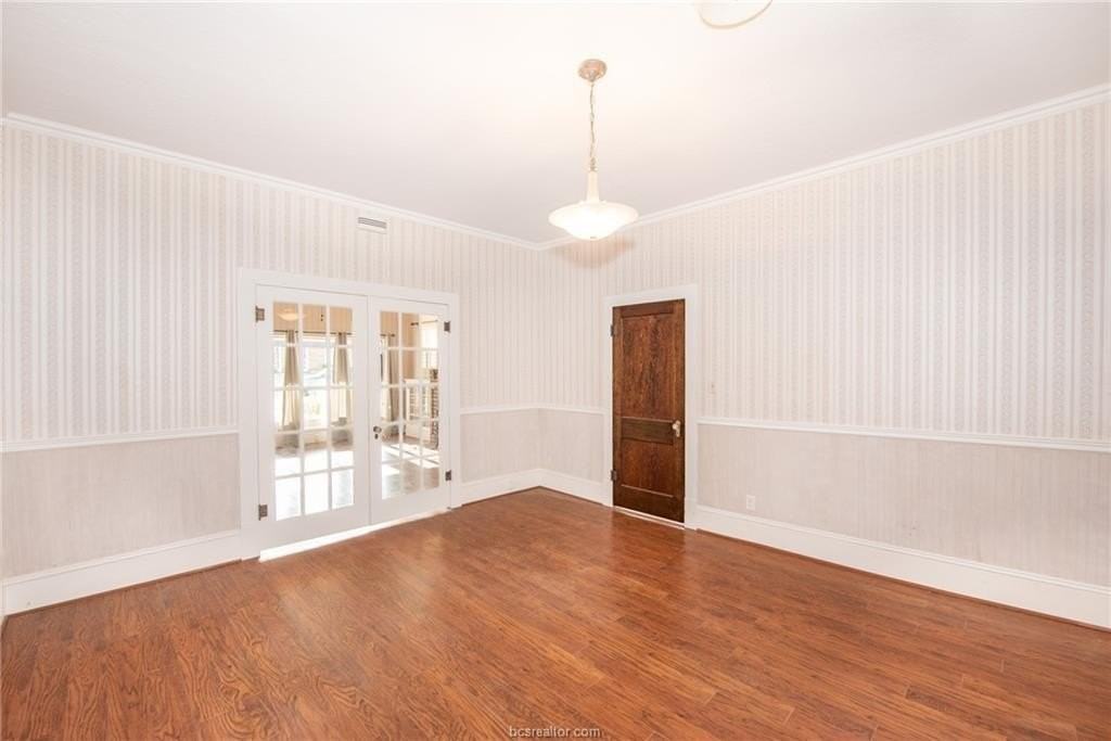 303 S Thomas St - Photo 5 of 14