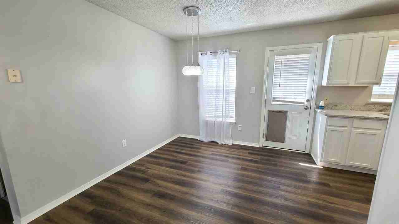 13023 Carousel Ct - Photo 5 of 17