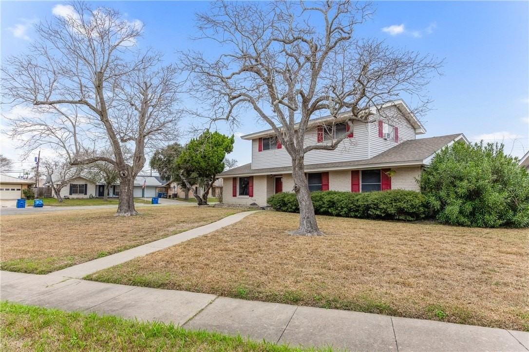 103 Park Pl - Photo 2 of 40