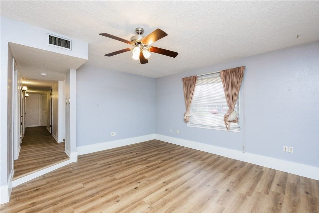 103 Park Pl - Photo 6 of 40