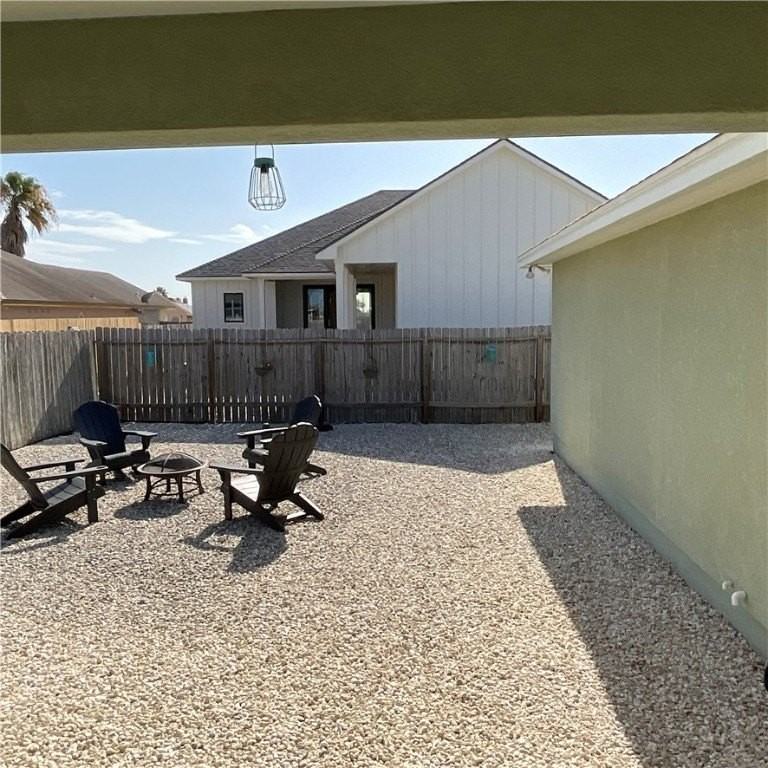 15221 Barataria Dr - Photo 3 of 8