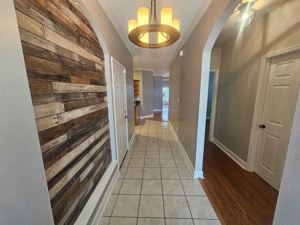 5436 Hampton Hill Cir #1 - Photo 2 of 17