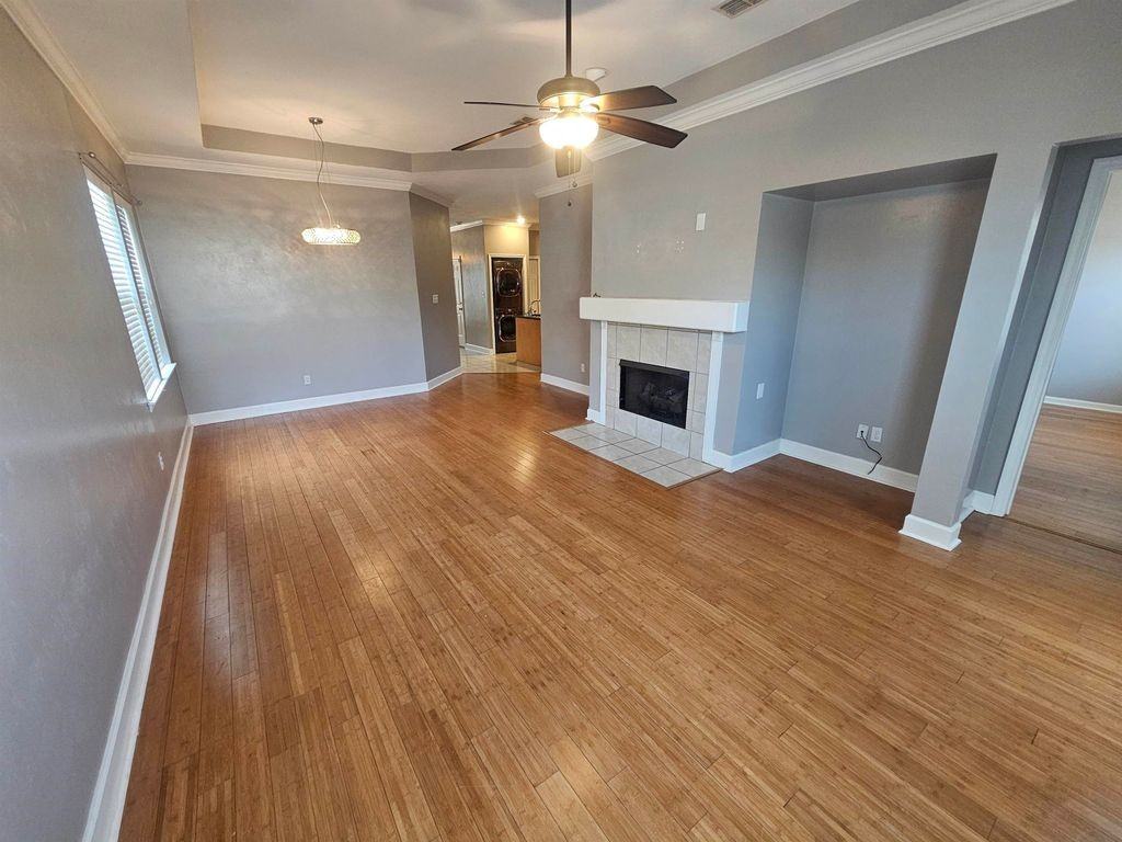 5436 Hampton Hill Cir #1 - Photo 3 of 17