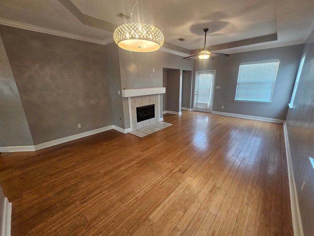 5436 Hampton Hill Cir #1 - Photo 5 of 17