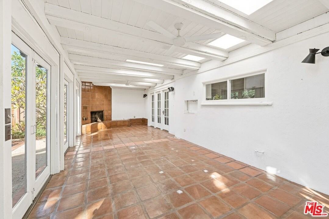 360 23rd St - Photo 5 of 15