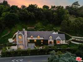 featured image of 10950 Bellagio Rd