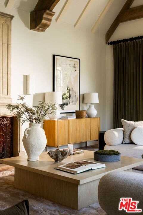 10950 Bellagio Rd - Photo 6 of 50