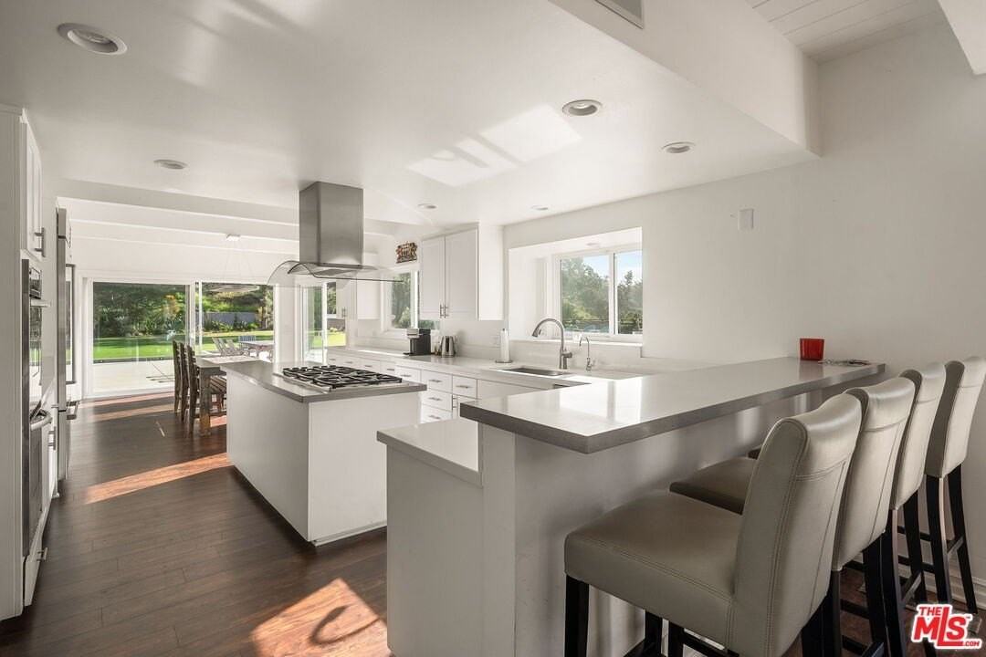 16490 El Hito Pl - Photo 6 of 40