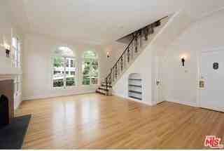 1909 N Commonwealth Ave Apt 102 #102 - Photo 7 of 21