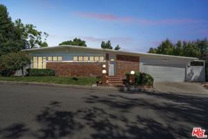 featured image of 2042 Linda Flora Dr