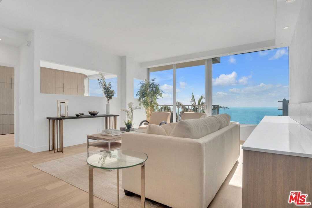 17350 W Sunset Blvd Apt 303 #303 - Photo 4 of 27