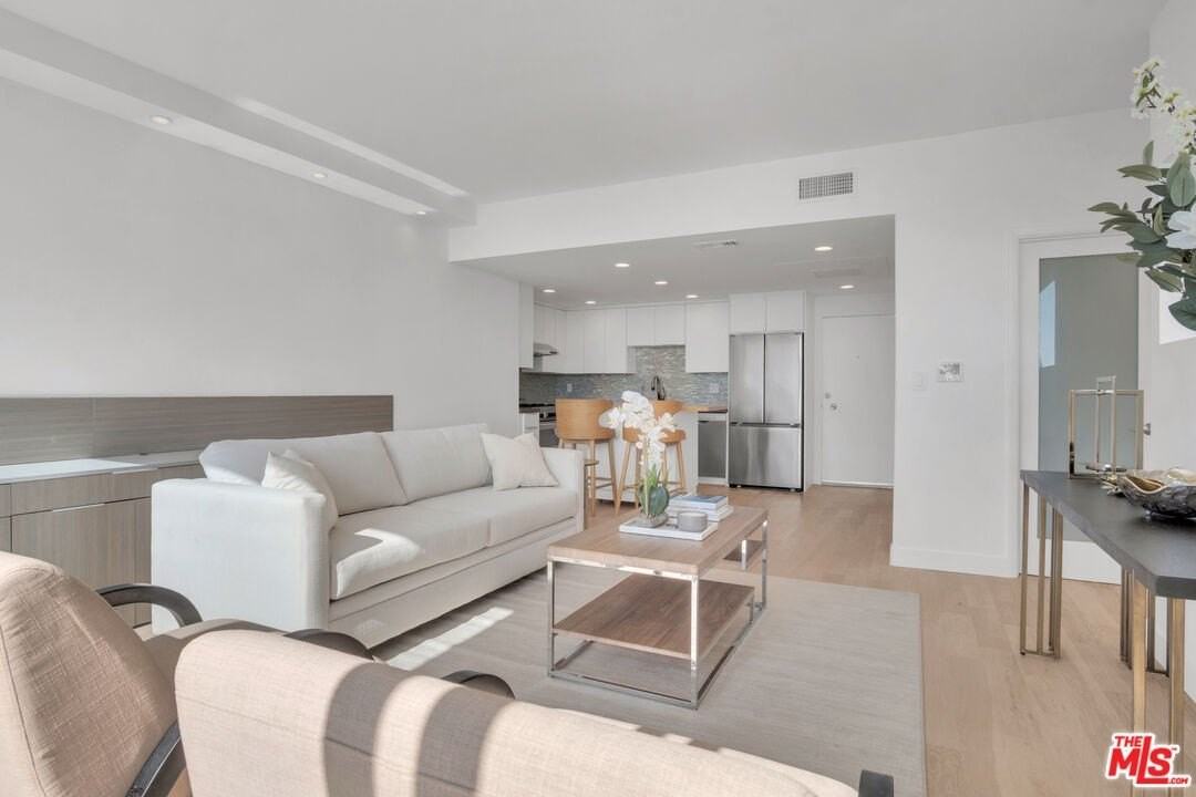 17350 W Sunset Blvd Apt 303 #303 - Photo 6 of 27