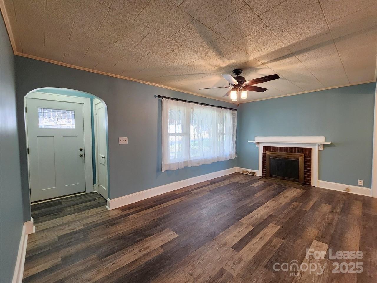 843 Pebble Ave Sw - Photo 2 of 20