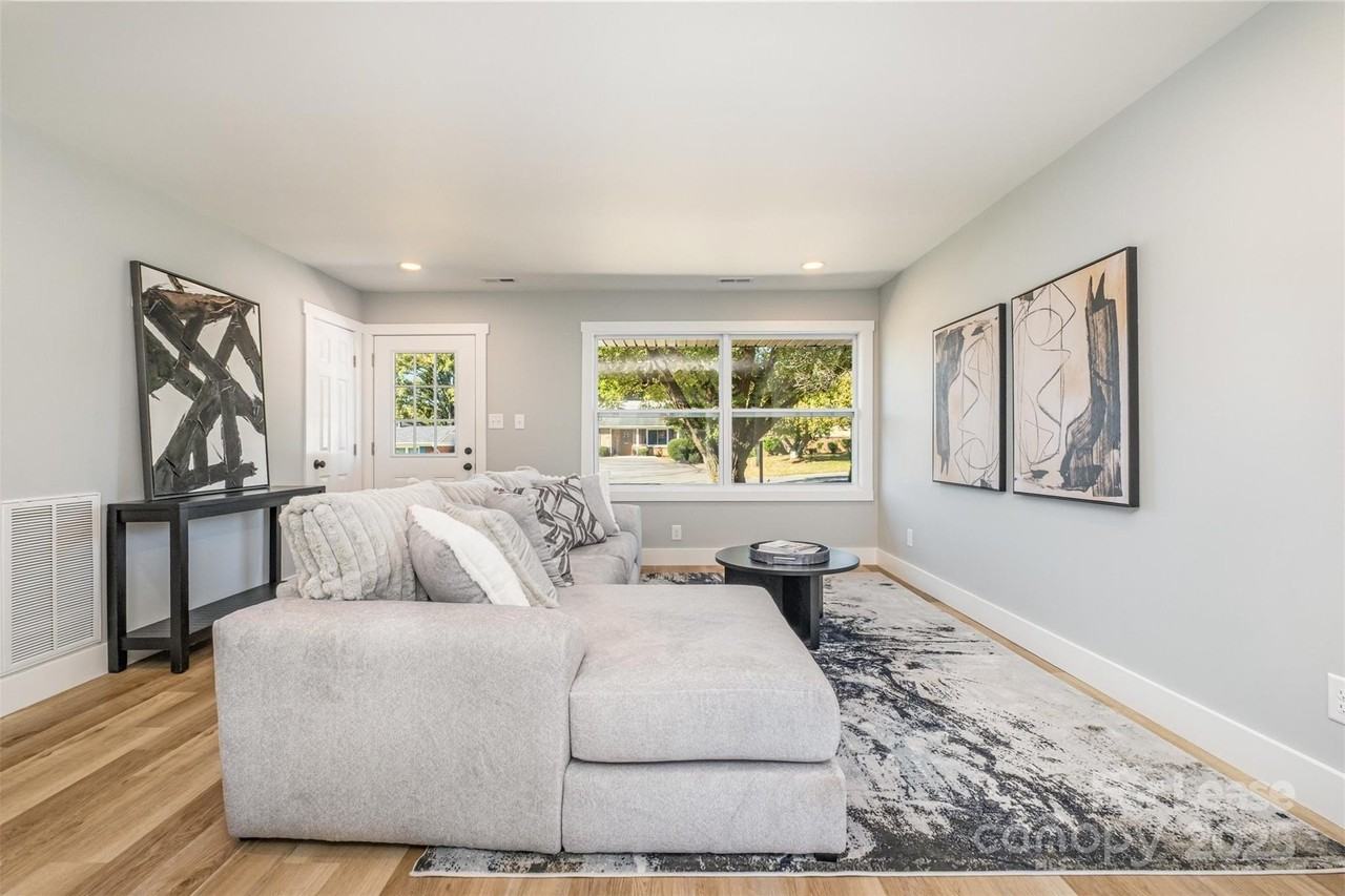 3208 Clearview Dr Unit 8 #8 - Photo 6 of 25