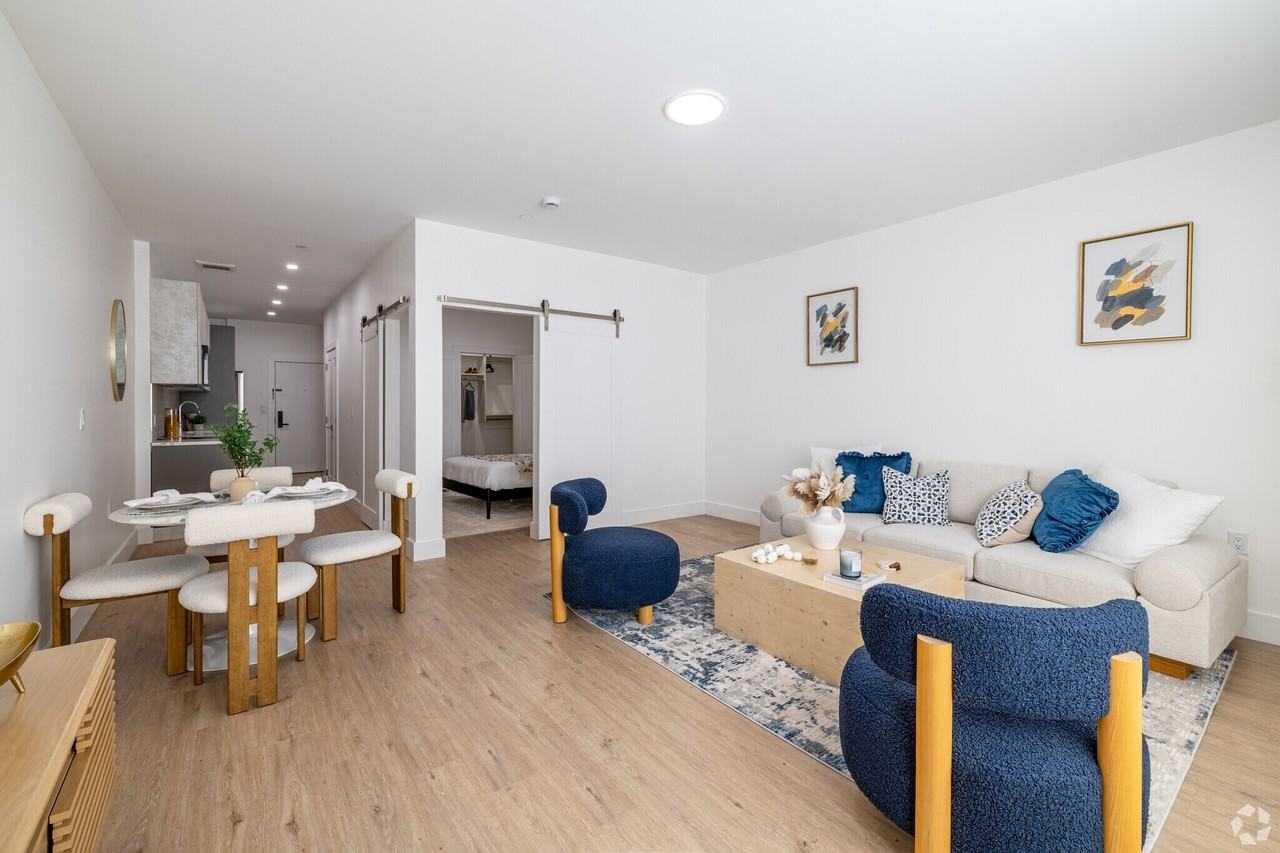 475 Main Street #418 - Photo 4 of 20