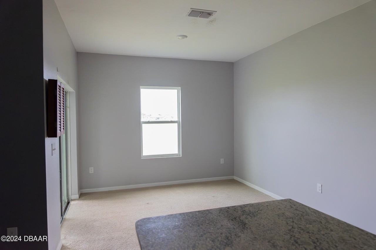 3017 Blue Shores Way - Photo 4 of 22