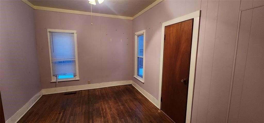 1312 6th St - Photo 2 of 5