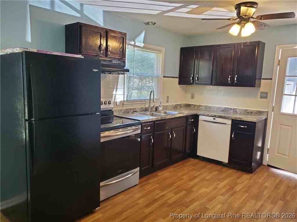 5415 Cactus Ct - Photo 4 of 10