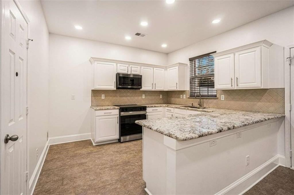 6173 Bellewood Ash Ln - Photo 4 of 15