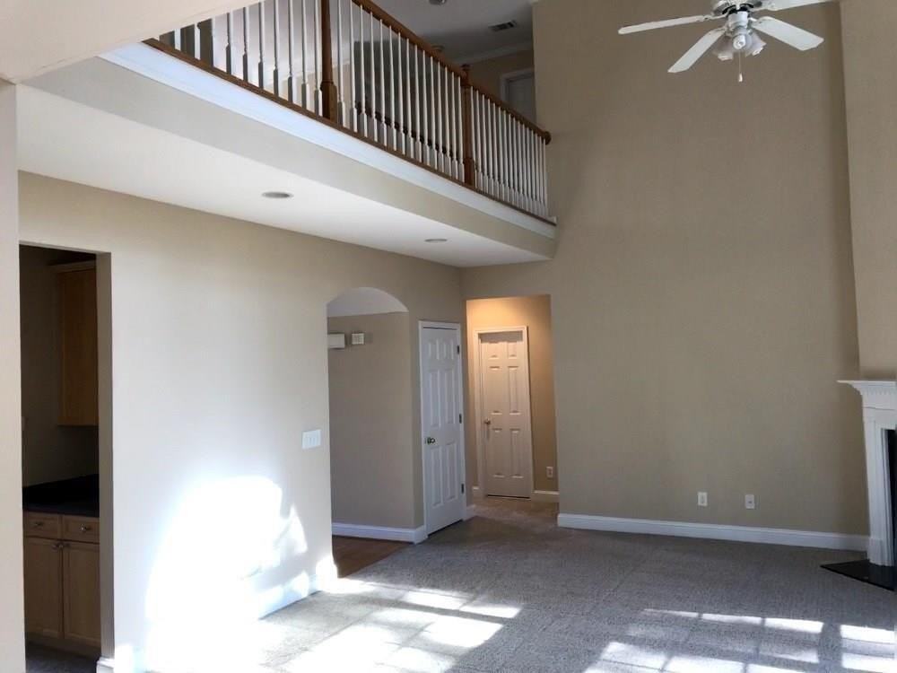 527 Huntington Downs - Photo 7 of 13