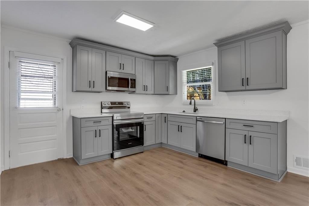 2928 Dover Dr - Photo 6 of 37