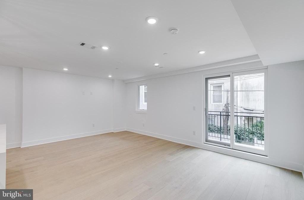 705 S 19th St #4 - Photo 3 of 24