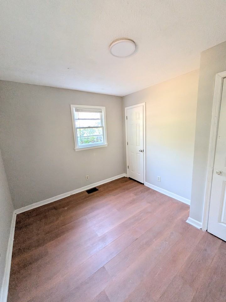 2955 1st Ave Sw #2 - Photo 5 of 7
