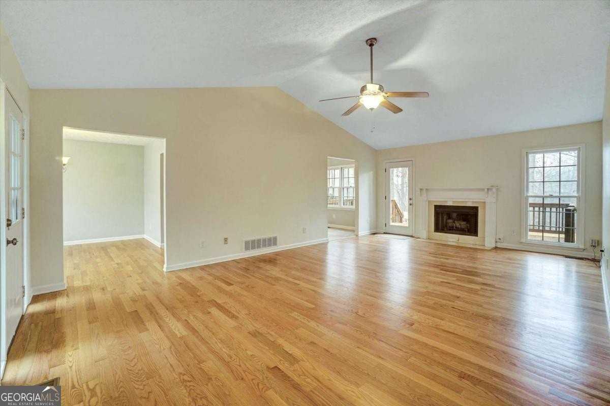 4846 Olde Mill Dr - Photo 4 of 32