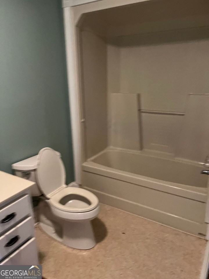 9495 Fayetteville Rd - Photo 7 of 16