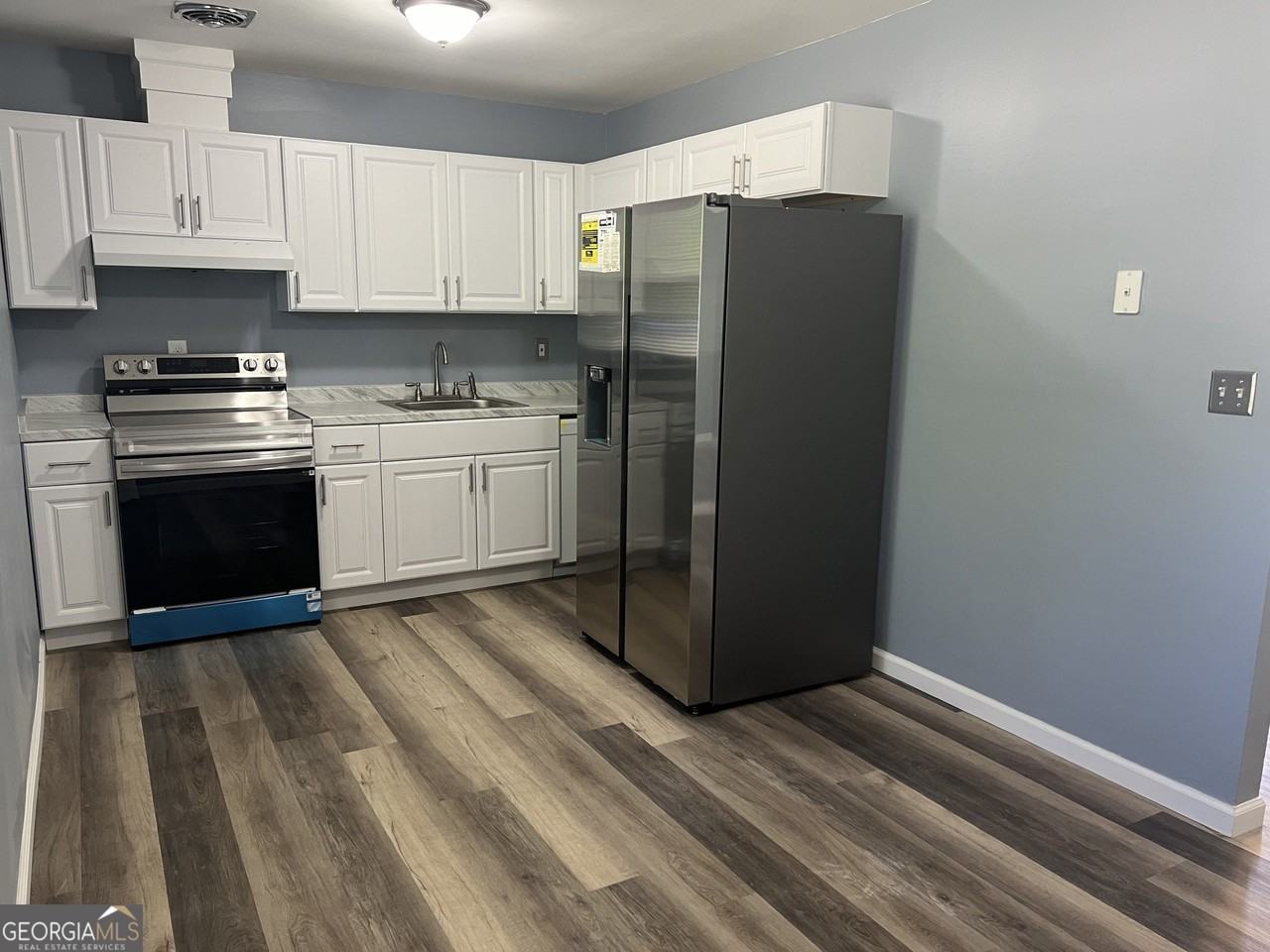 2875 Carriage Ln - Photo 5 of 21