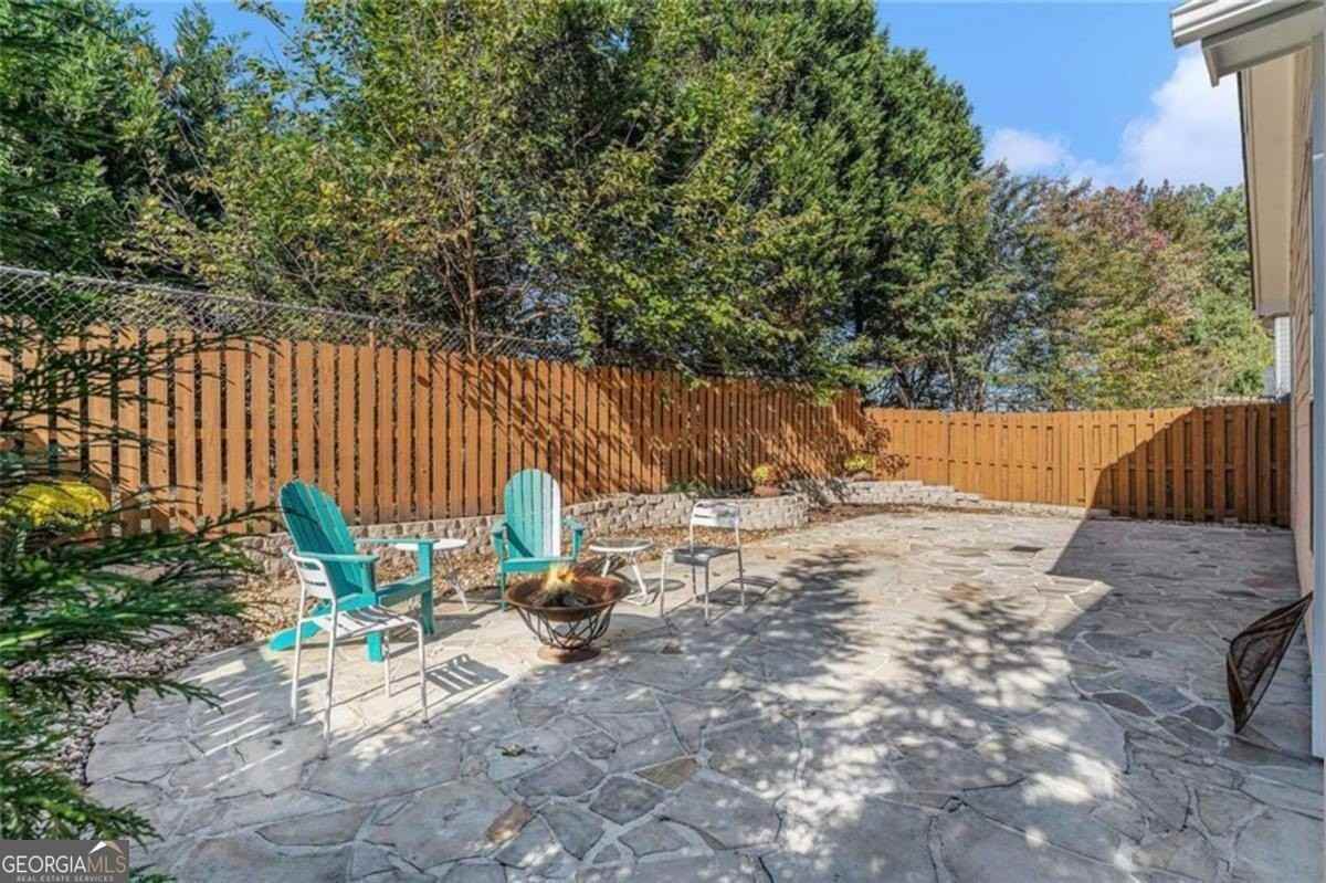 2934 Winterhaven Ct - Photo 2 of 15