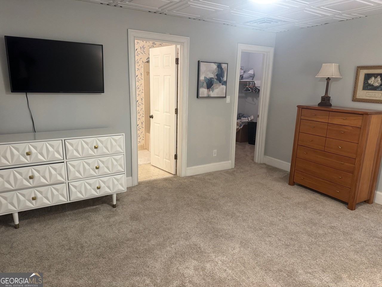 2091 Emerald Dr - Photo 3 of 12