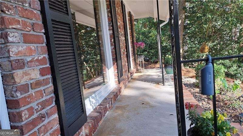 1176 Converse Dr Ne - Photo 5 of 33