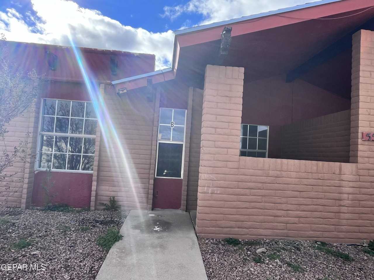 5524 Oakbriar Cir Apt B #B - Photo 2 of 28