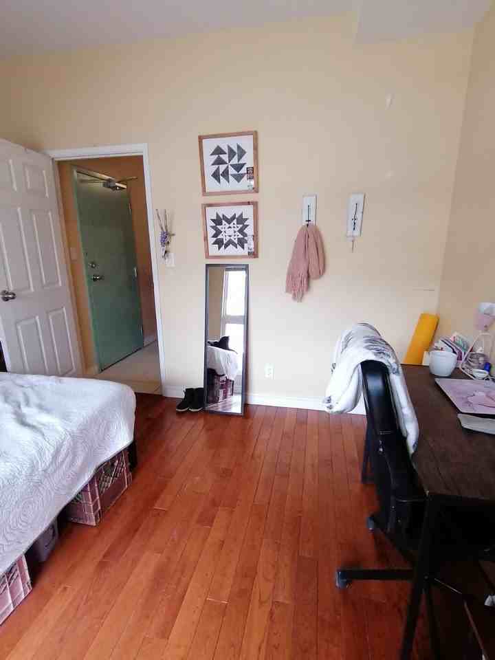 Beverley St & Baldwin St - Photo 2 of 8