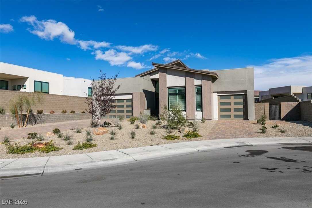 10710 Agate Cliffs Ave - Photo 5 of 50