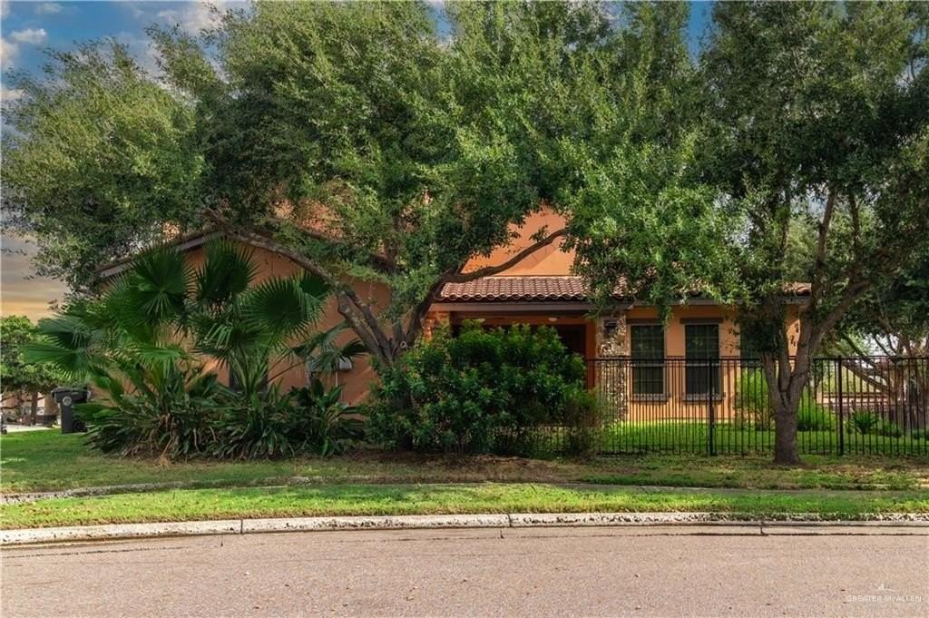 2907 Capri Ct - Photo 4 of 28