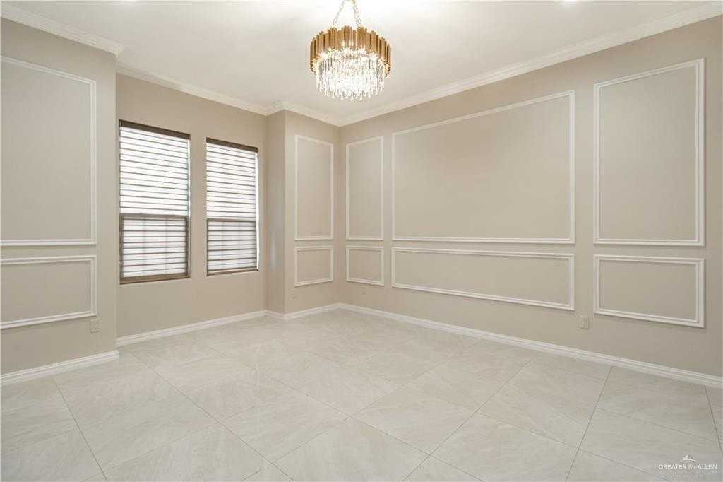 2907 Capri Ct - Photo 5 of 28