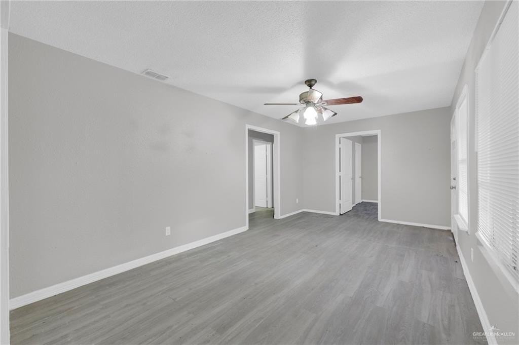 4913 S 26th St - Photo 5 of 14