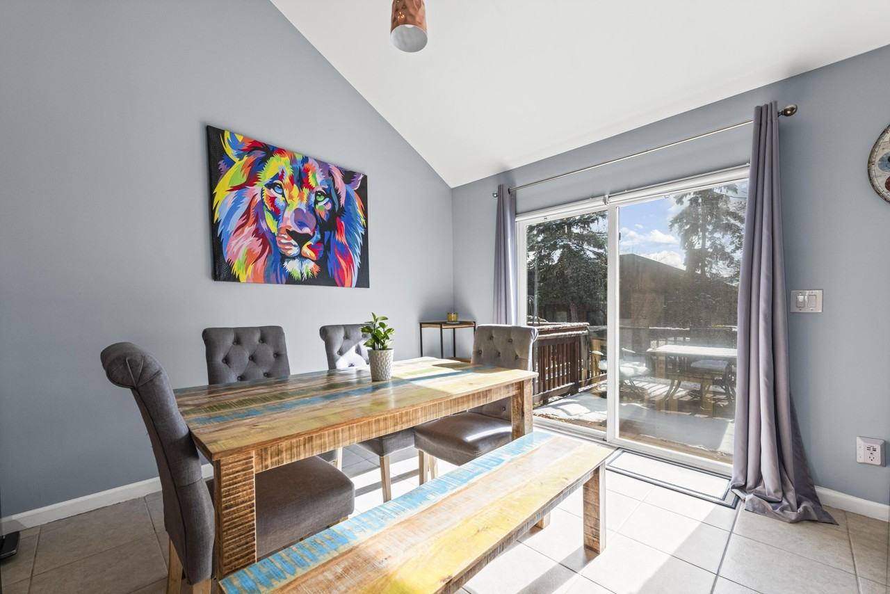 3836 Lesia Dr - Photo 7 of 24